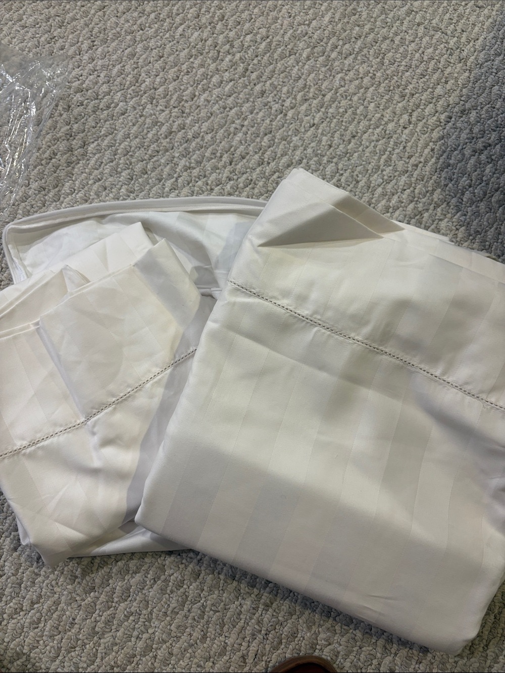 cream top sheet & two pillow cases charter club, Queen